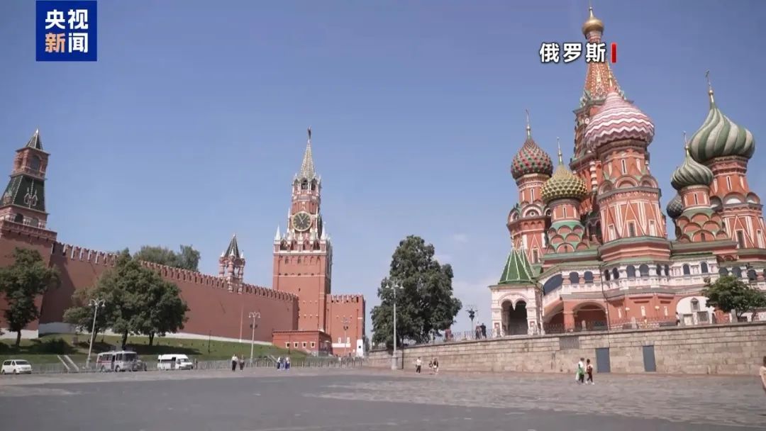 普京泽连斯基释放谈判积极信号，特朗普却下令将两艘核潜艇部署至俄附近区域