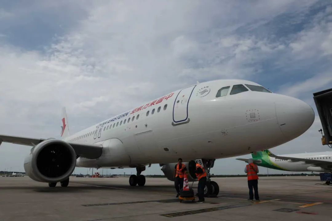 哈尔滨机场开通“哈尔滨-上海空中快线”