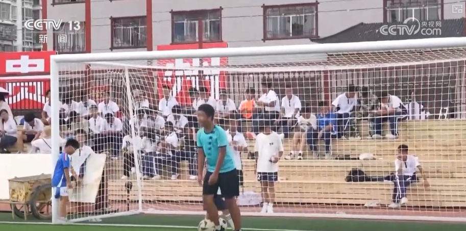 “村超”归来，再成顶流！冲不垮的“村超”背后有着怎样的故事？