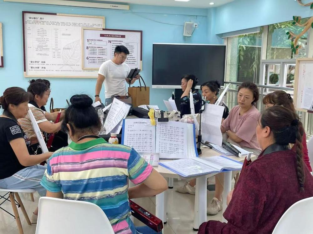 面向“夕阳市场”培育“朝阳产业” 重庆推动银发经济高质量发展