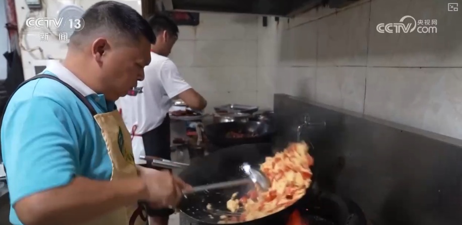 “村超”归来，再成顶流！冲不垮的“村超”背后有着怎样的故事？