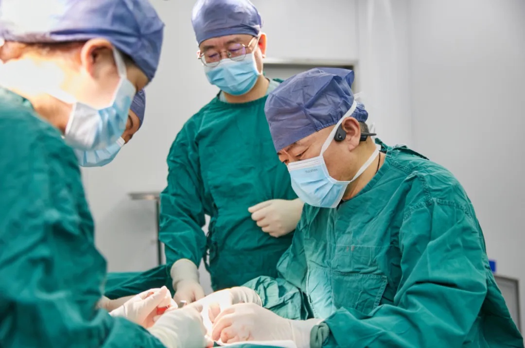 浙江女子脚被扎伤后，长出的小肉球竟是 “癌中之王”！医生：警惕这种伤口