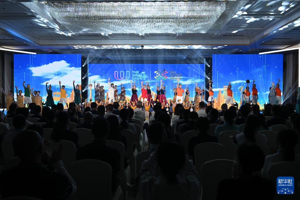 新华全媒+丨成都世运会运动员村开村 新华全媒+丨成都世运会运动员村开村