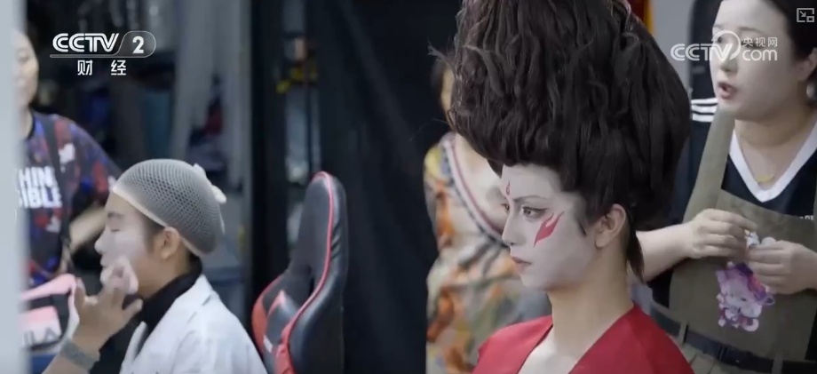 一票难求，火爆！动漫经济与传统产业跨界融合 “情绪消费场”撬动经济新支点