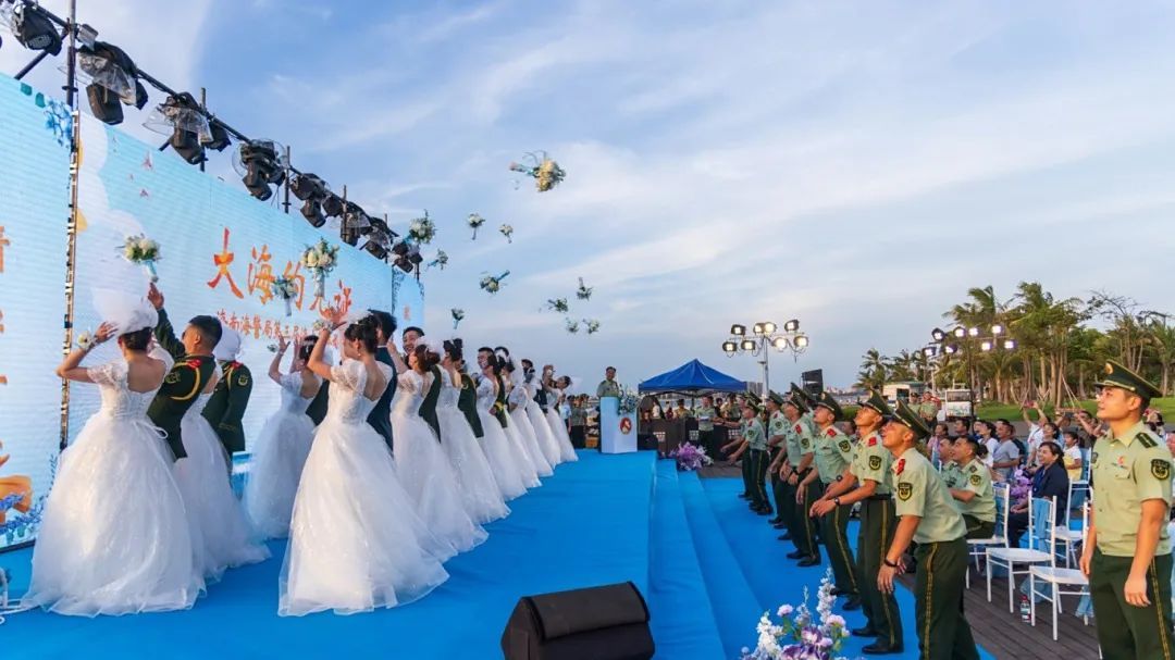 恭喜！他们结婚啦！