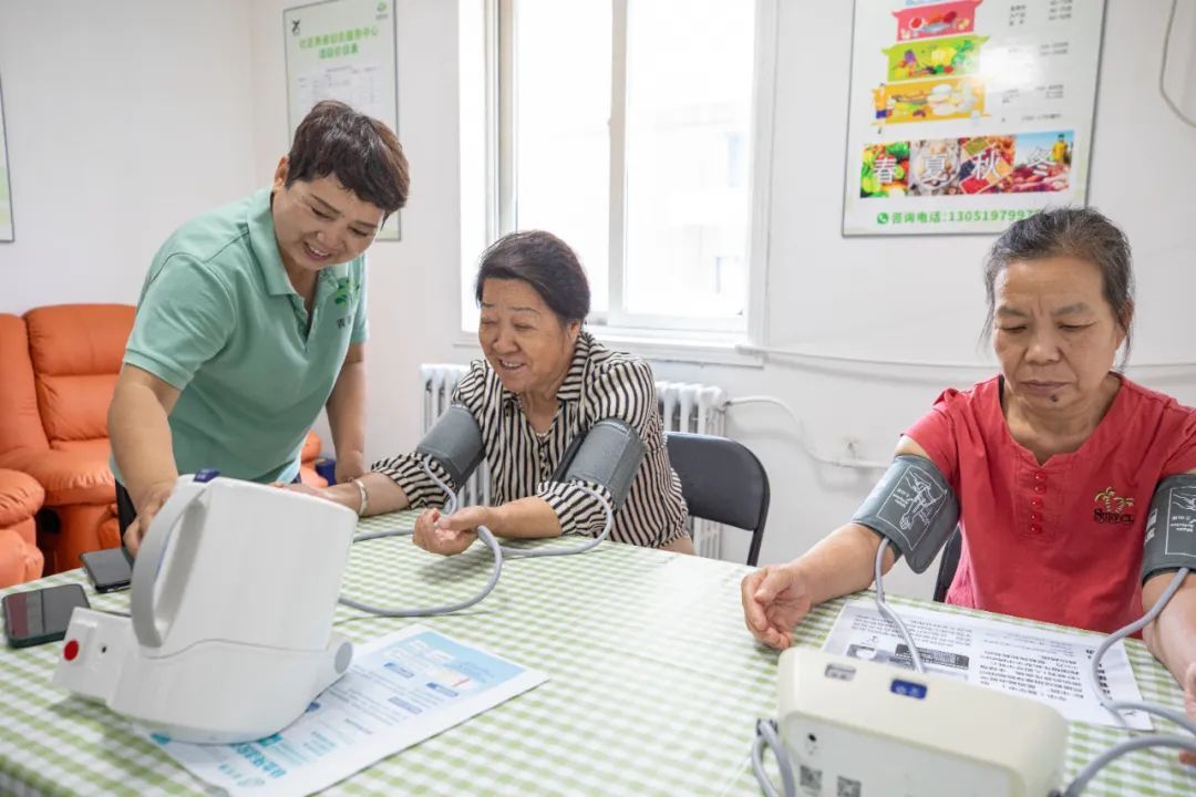 “物业+养老”把服务送到老人家门口 宣房物业公司首家社区养老综合服务中心启用
