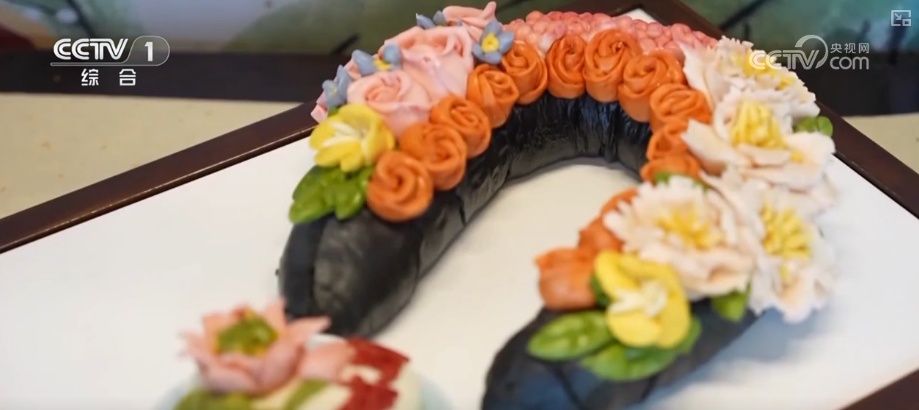 文创市场火热释放浓浓“文化味道” 创意叠出“蘑”力破圈妥妥“流量担当”