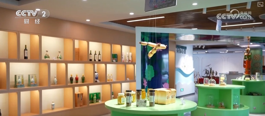 “荷”你一起淘“荷”趣 借助荷花夏日“经济账”看“荷经济”潜力 “荷”你一起淘“荷”趣 借助荷花夏日“经济账”看“荷经济”潜力