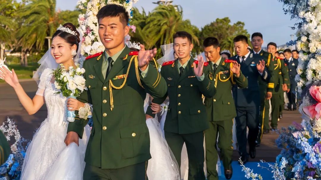 恭喜！他们结婚啦！