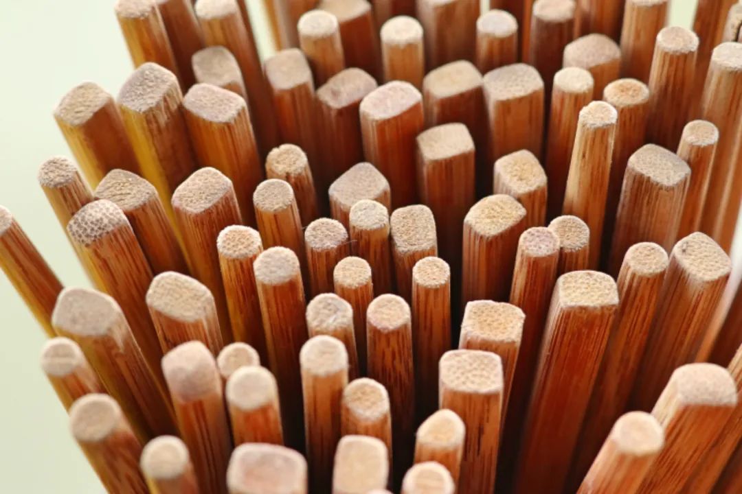 女子肚里发现大量霉菌！快去清理你家厨房→