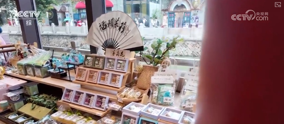 文创市场火热释放浓浓“文化味道” 创意叠出“蘑”力破圈妥妥“流量担当”