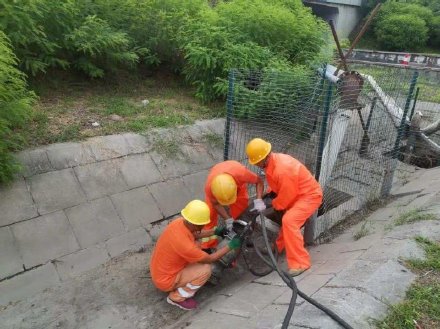 应对降雨 北京261条公交线停驶或甩站 山区景区停车场关闭