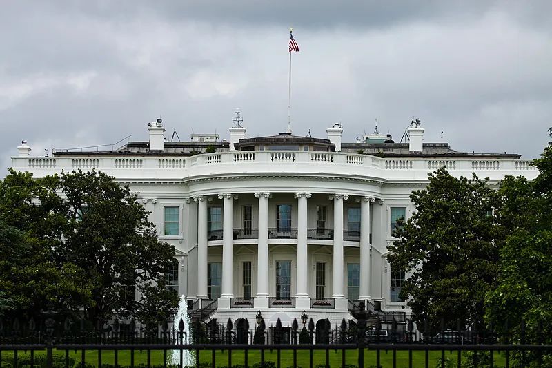 特朗普怒斥：这是一场“骗局”！