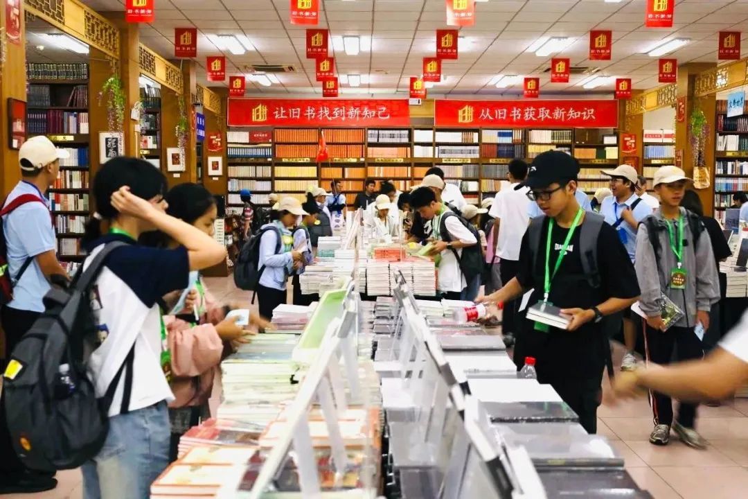 “悦读湾”暑期活动精彩纷呈多元体验点亮阅读时光