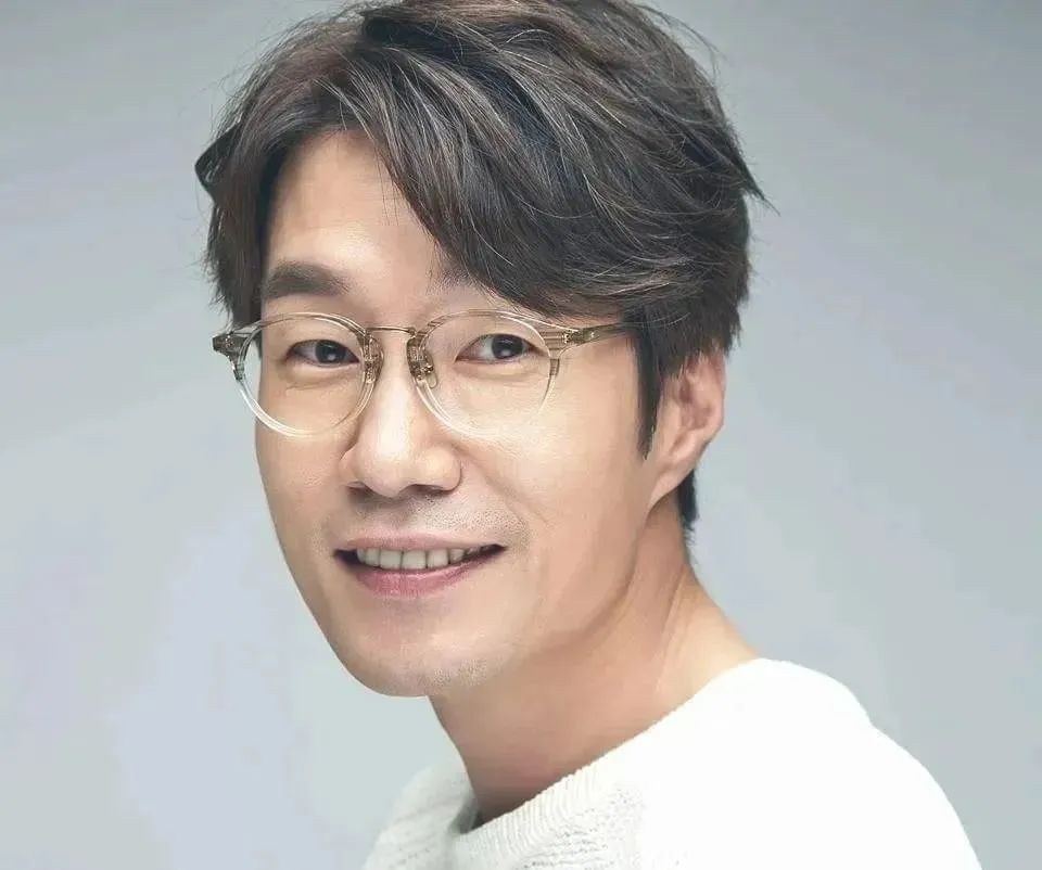 韩国知名男演员突然去世！遗体在车内被发现，一周前因酒驾被捕，曾主演多部热播剧