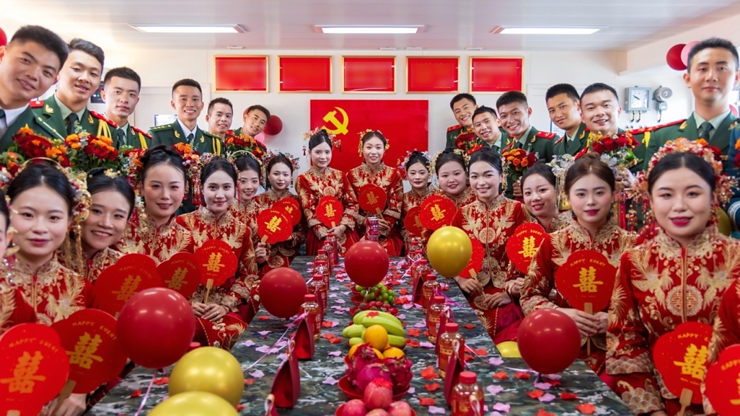 恭喜！他们结婚啦！