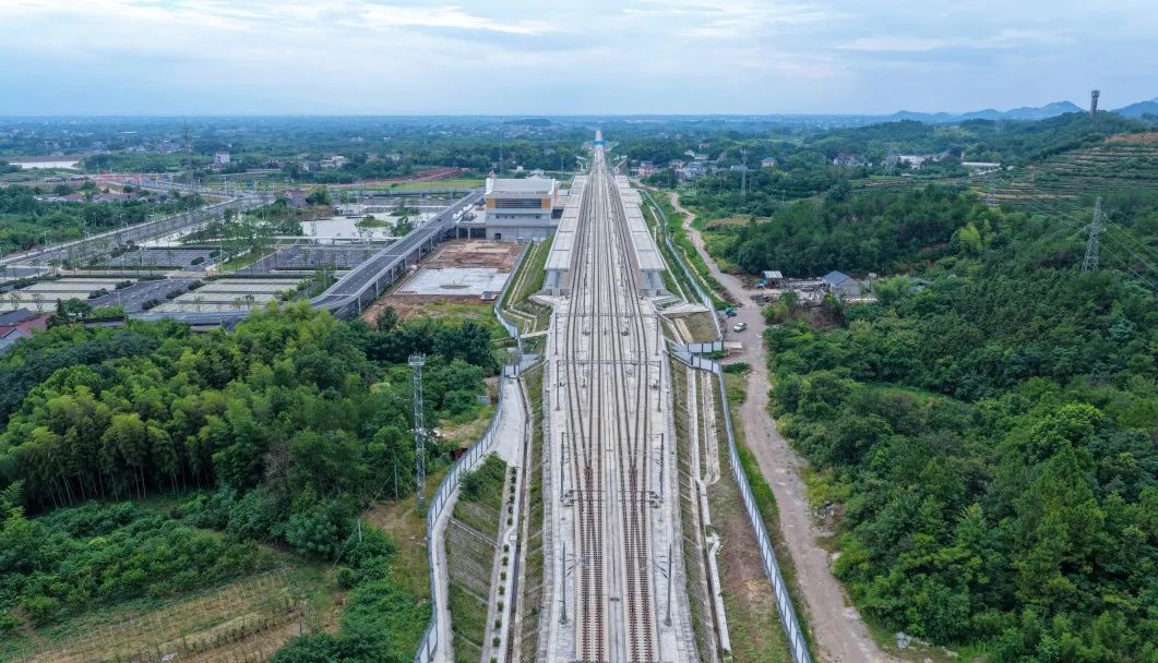 离开通又近了！这条时速350公里高铁开始静态验收