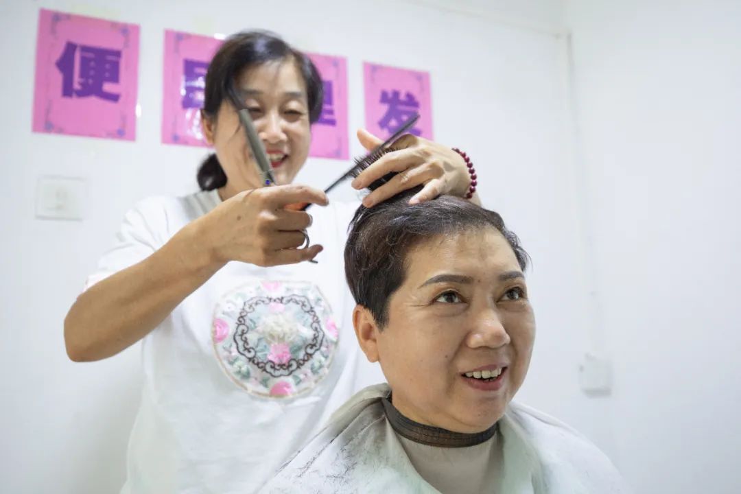 “物业+养老”把服务送到老人家门口 宣房物业公司首家社区养老综合服务中心启用