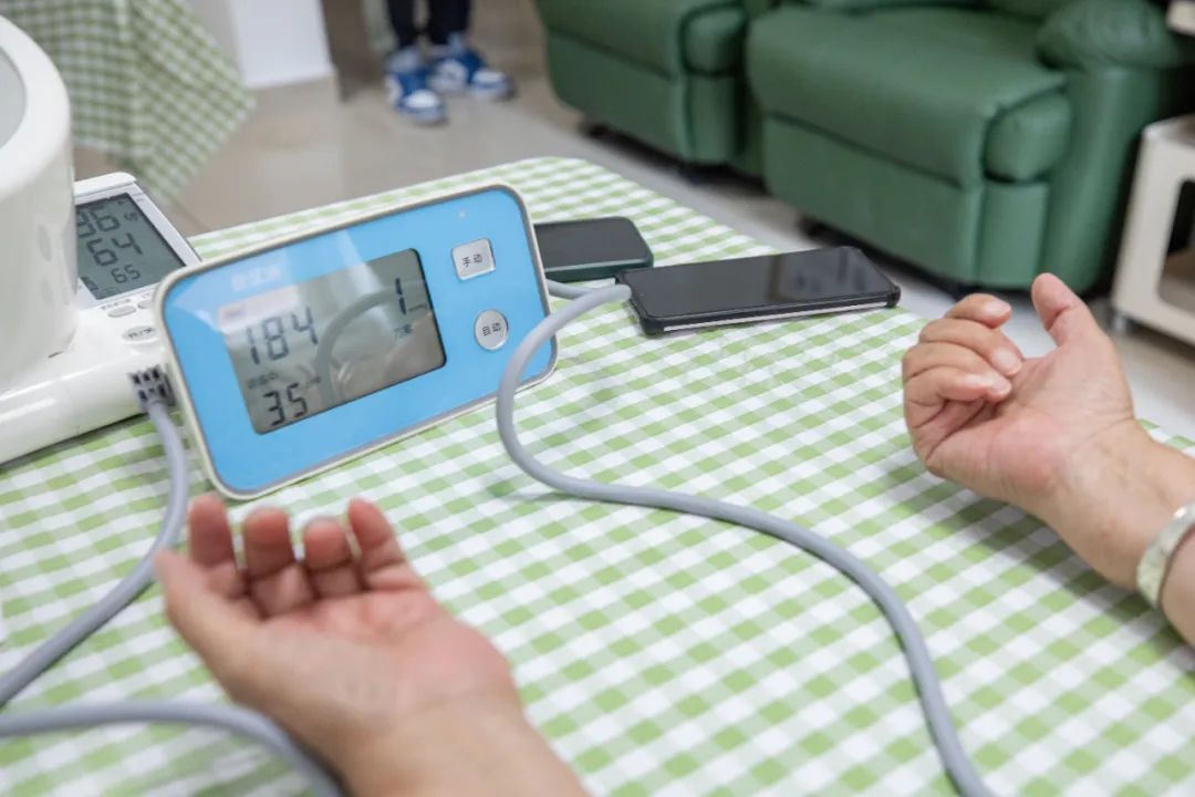 “物业+养老”把服务送到老人家门口 宣房物业公司首家社区养老综合服务中心启用