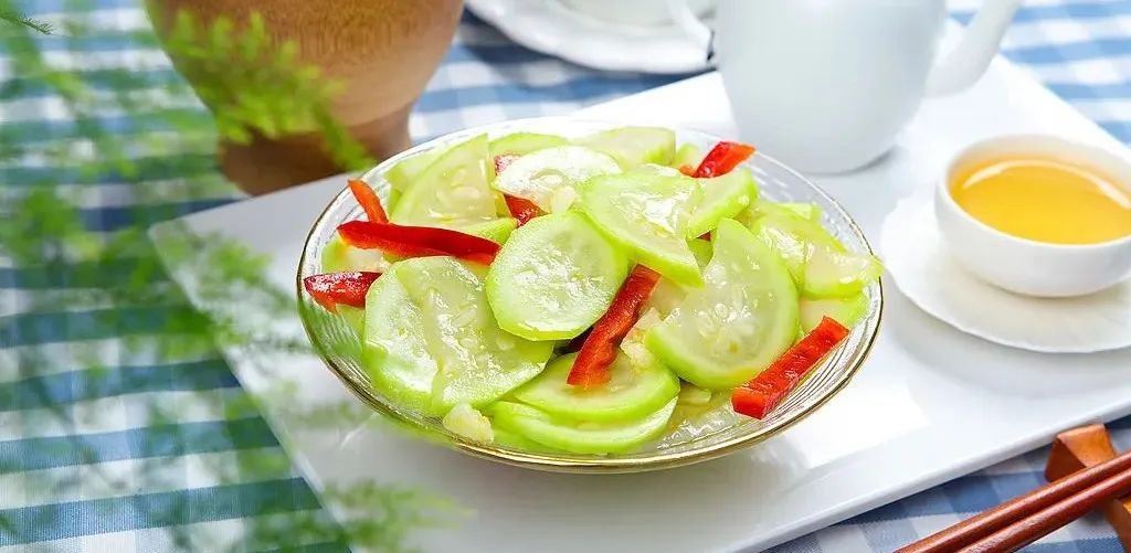 发现马上扔! 有一家四口吃了被放倒! 医生: 煮熟也没用