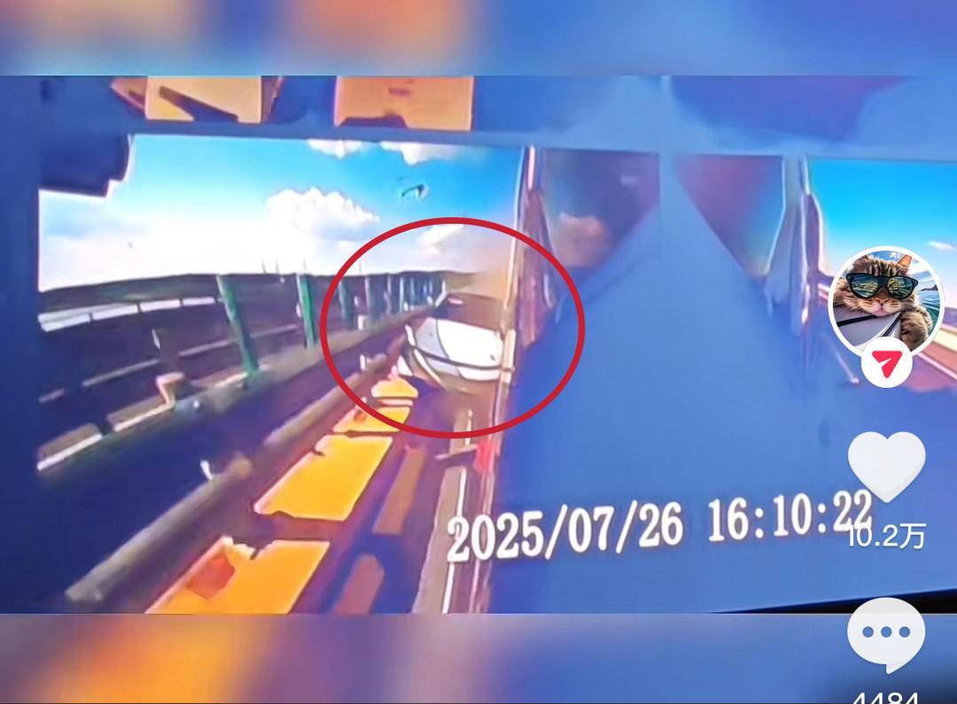 情侣出游遇严重车祸死里逃生，回去后立即领证结婚