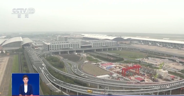 雷雨多发季 航班如何安全飞行?带你了解机场的“最强大脑” 雷雨多发季 航班如何安全飞行?带你了解机场的“最强大脑”