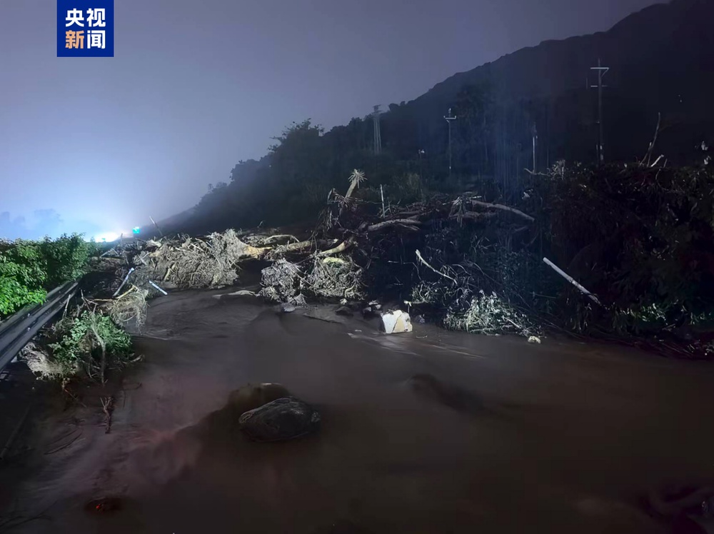 强降雨致广东高速公路封闭共10处 部分现已恢复通行