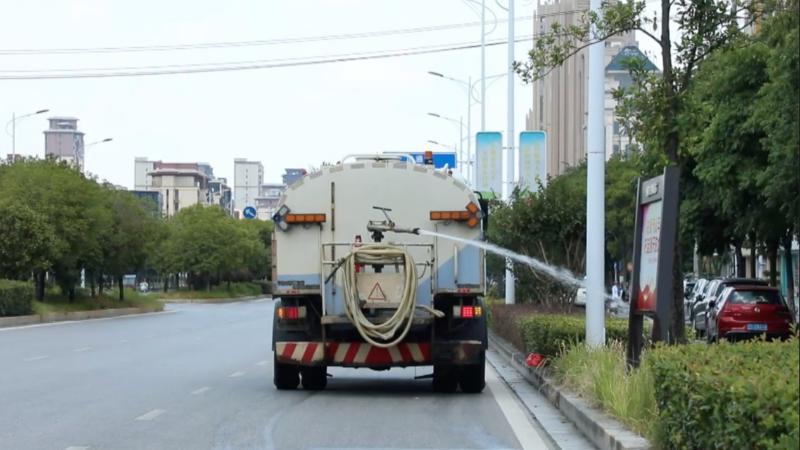 江西高温天气持续 多地出台举措防暑降温