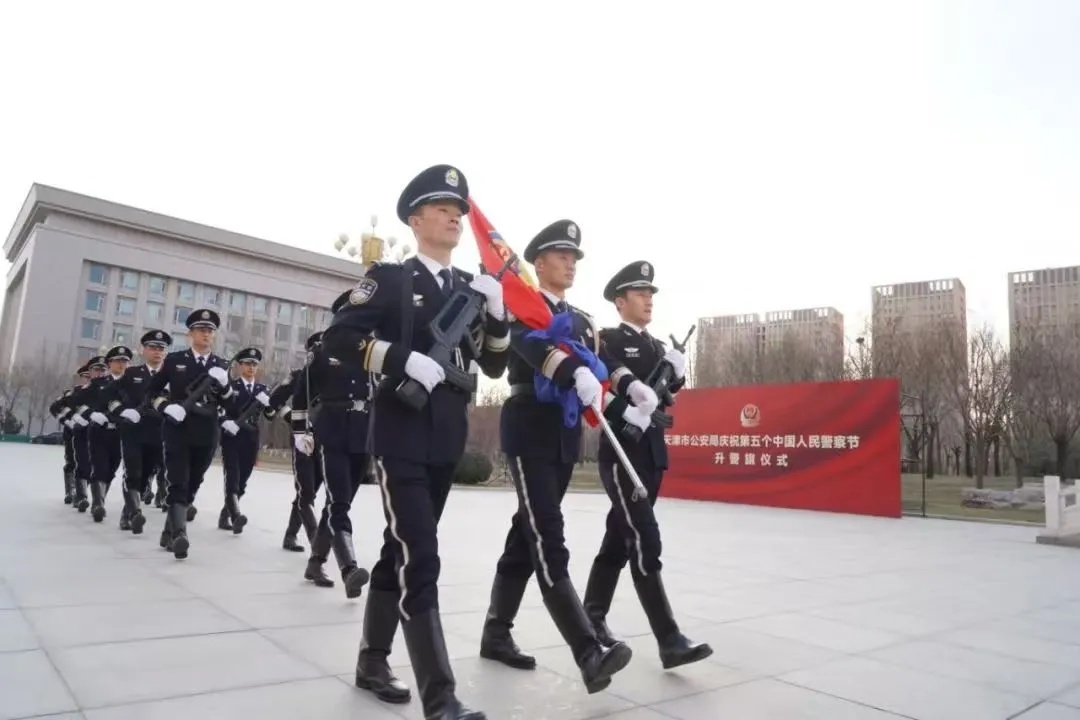 大连“腹肌哥”，找到啦！