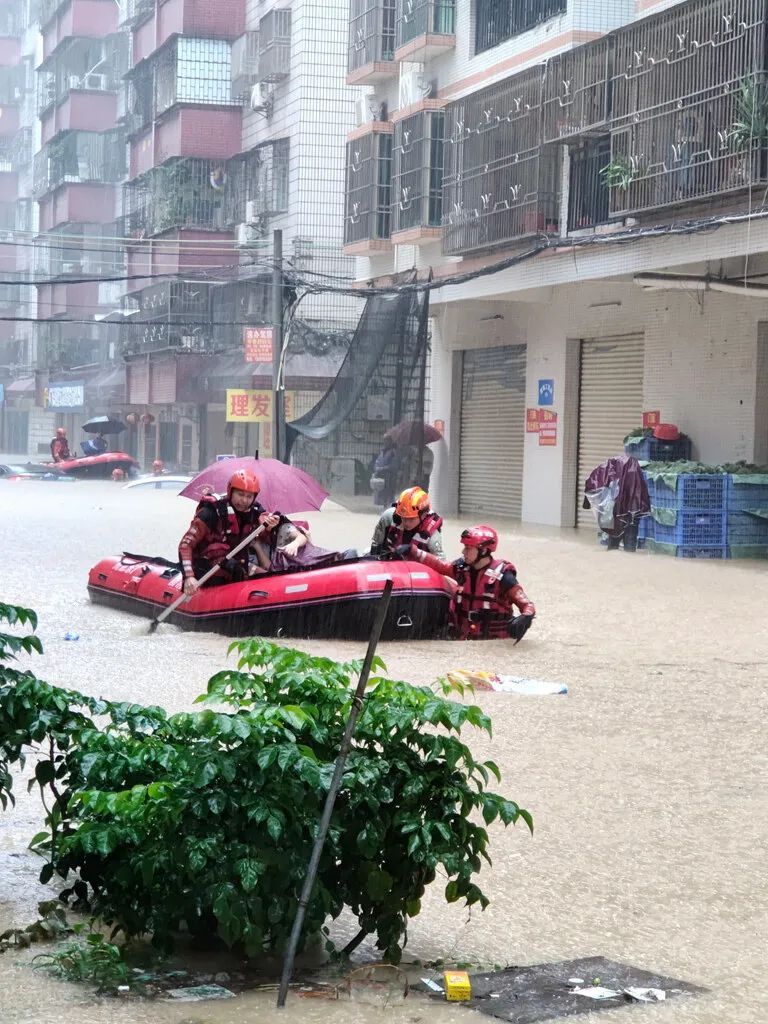 暴雨，大暴雨！广东一地发布“五停”通知，16地市启动应急响应