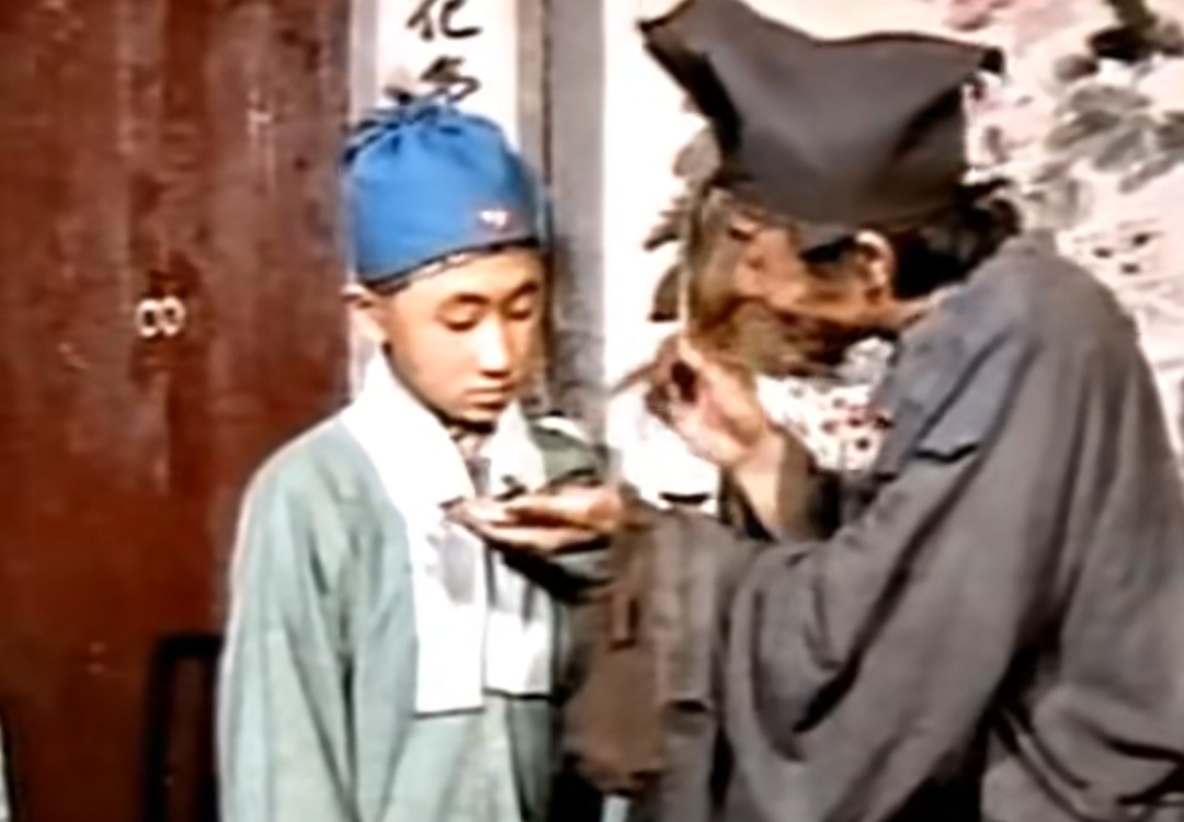 昔日知名上海主持人突传消息！超30万人涌入直播，大批网友都激动了：爷青回！