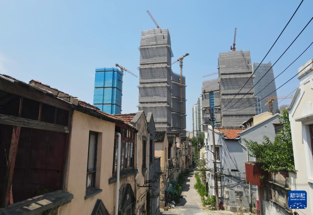 上海:老城厢里“长”出新房子 上海:老城厢里“长”出新房子