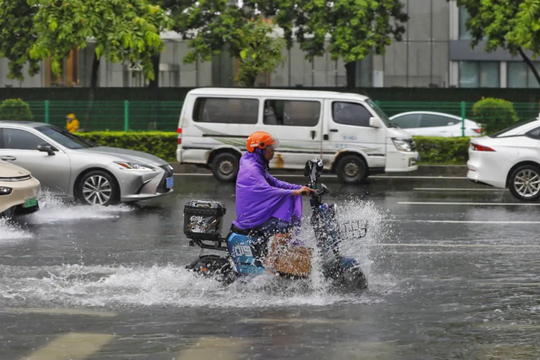 广州遭遇本世纪以来第5强暴雨