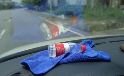 高温环境下，这些物品千万不要放在车上！