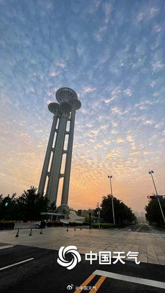 北京晚霞朝霞接连现身