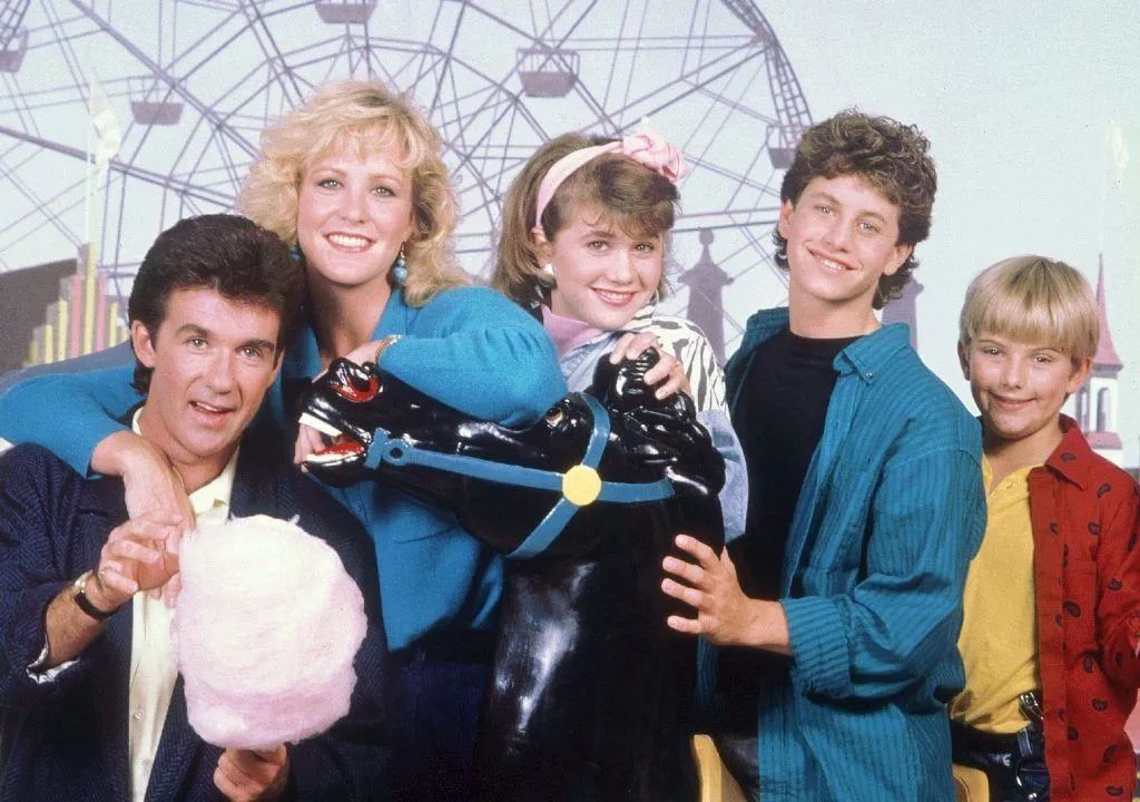 太意外，知名演员在上海重聚！“熟悉的声音一出，青春回来了！”