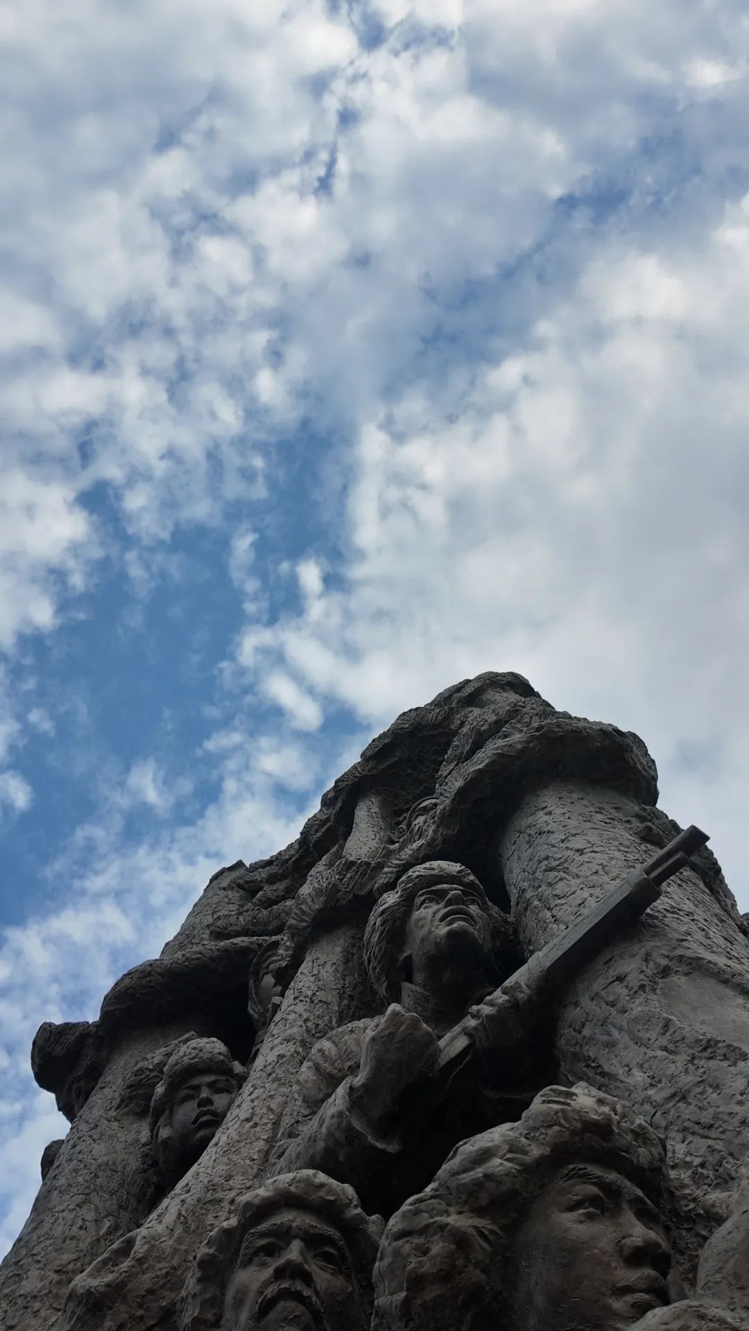 马尚德、李坤泰、郑香芝、关有维、邓晓村……知道你们是谁后，我们泪流满面