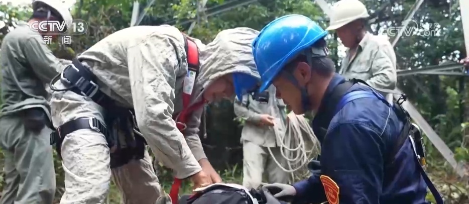 无惧“烤”验！致敬高温下的劳动者 烈日与汗水共同见证最美坚守