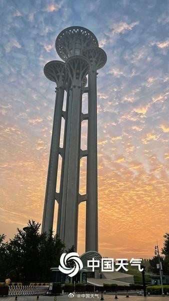 北京晚霞朝霞接连现身