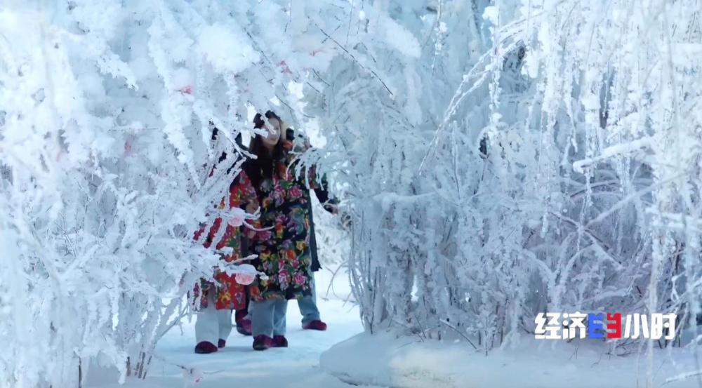 “清凉经济”火热一夏 滑雪场、溶洞……解锁避暑新玩法 “清凉经济”火热一夏 滑雪场、溶洞……解锁避暑新玩法
