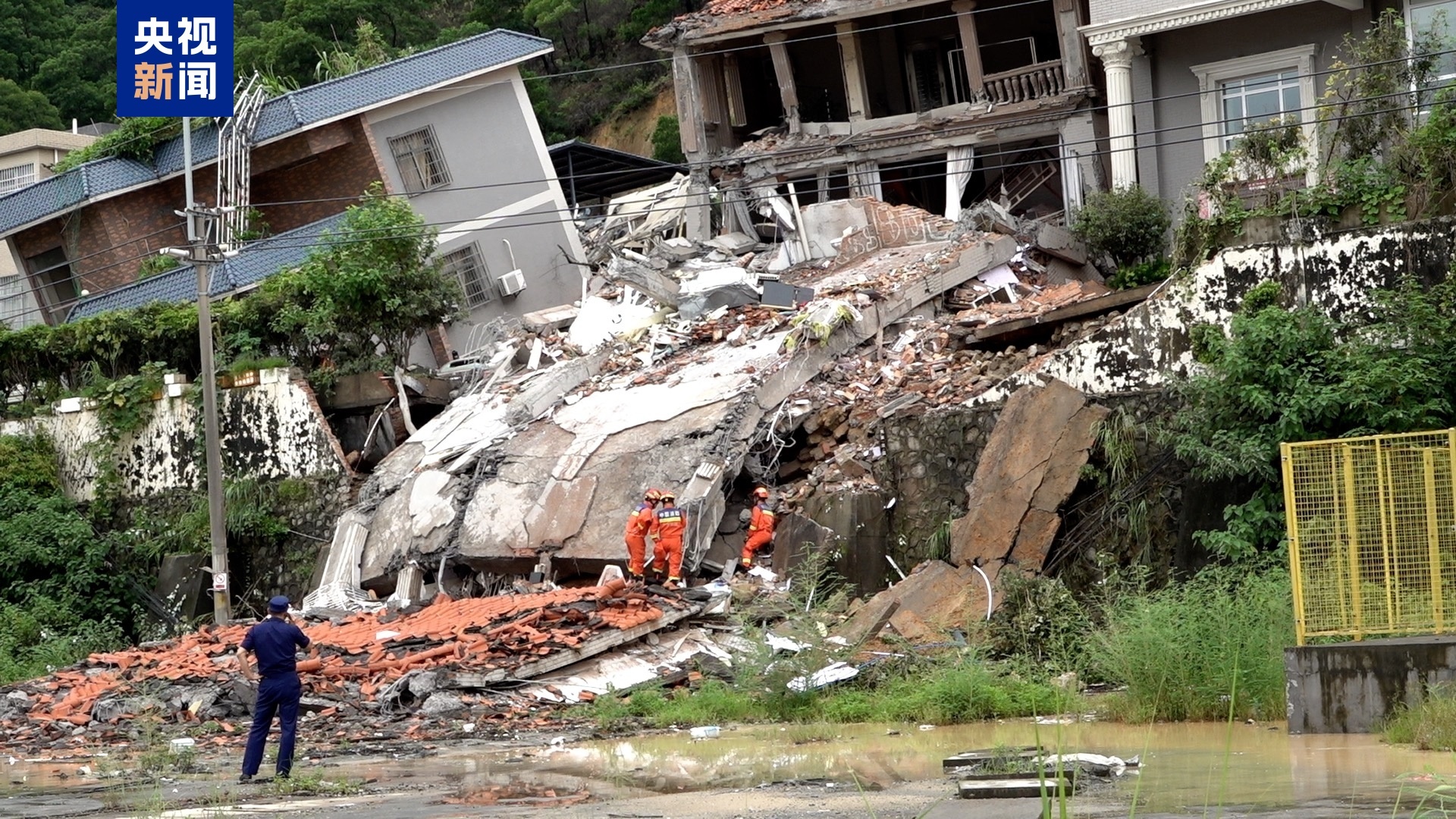 广州发生山体滑坡致房屋垮塌多人被困，已救出7人