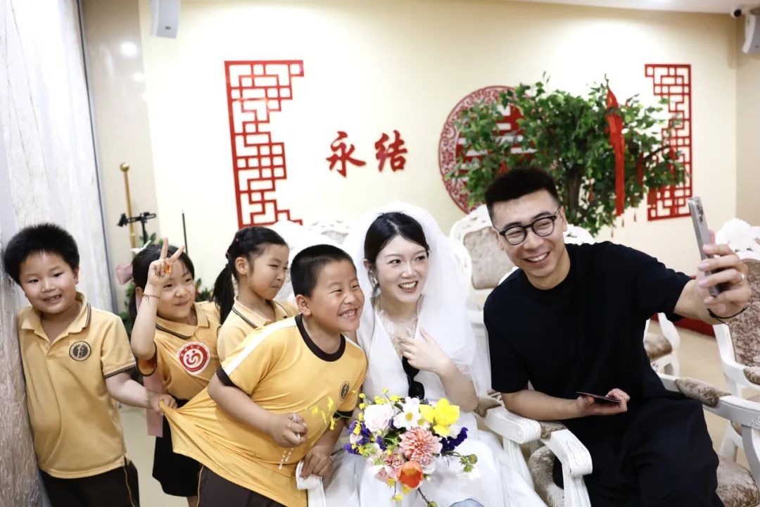 西城区婚姻登记服务中心“甜蜜服务”为幸福添彩