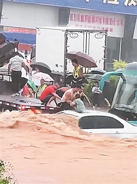 教科书式的“10分钟营救”