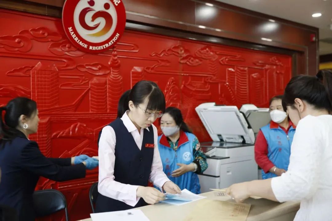 西城区婚姻登记服务中心“甜蜜服务”为幸福添彩