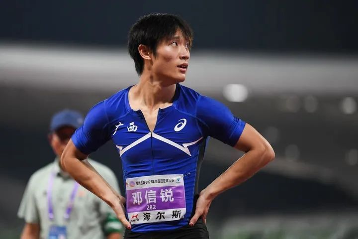 并列第四快的中国百米“飞人”！广西队员邓信锐，把微信名改成了“1005”