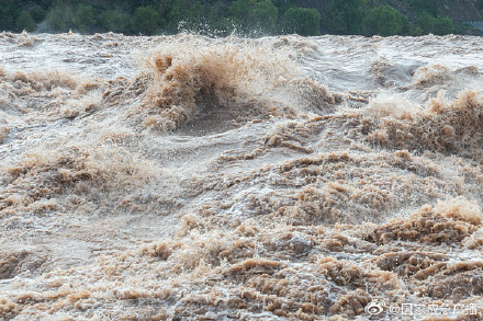 粤桂新等地21条河流发生超警以上洪水