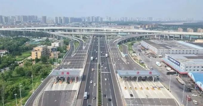 济南新建零点枢纽互通立交全面恢复通车