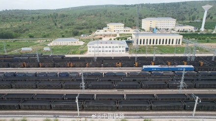 浩吉铁路累计开行列车突破80000列