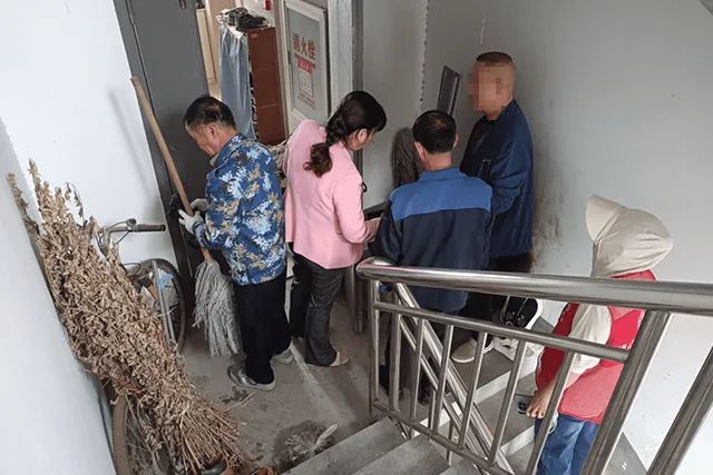 居民朋友，别让“小”杂物，堆出“大”隐患！