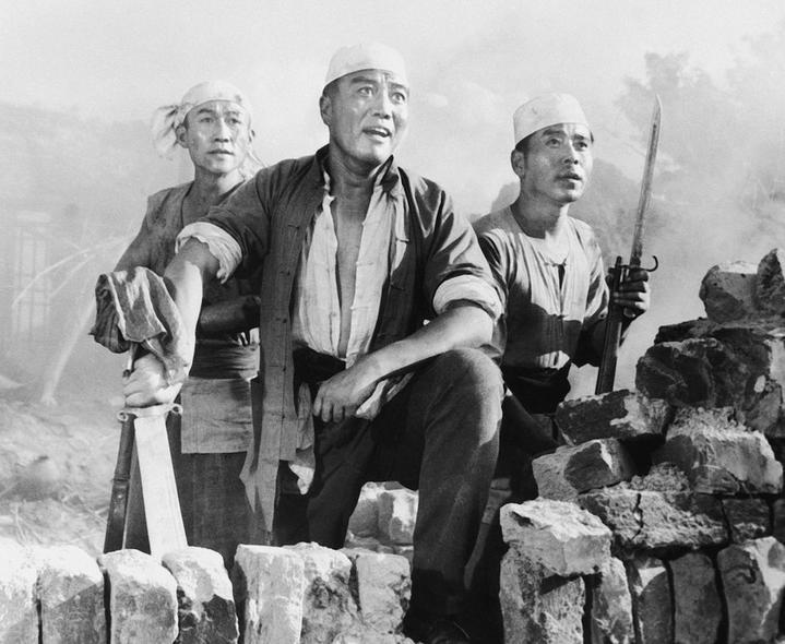 “父亲身上的弹伤，是永不磨灭的勋章”